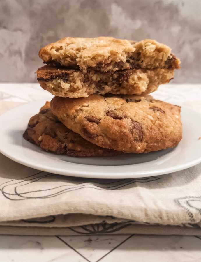 The Best Gluten Free Chocolate Chip Cookies (Levain Style)